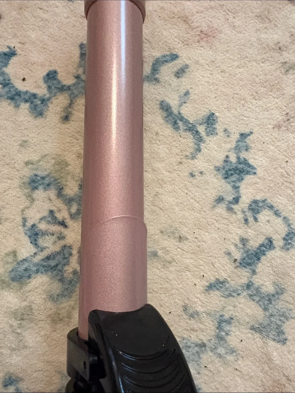 Beachwaver Co. B1 Rotating Curling Iron in the Midnight Rose color. Like NEW!
